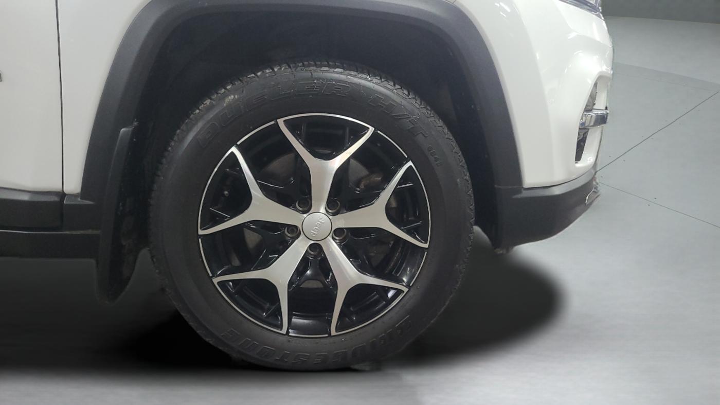 2022 Jeep MERIDIAN LIMITED (O) 4X2 AT, Diesel, Automatic, 14,000 km, Right Front Wheel