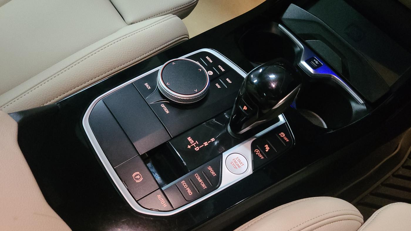 2023 BMW 2 SERIES GRAN COUPE 220i M SPORT, Petrol, Automatic, 4,150 km, Gear Lever