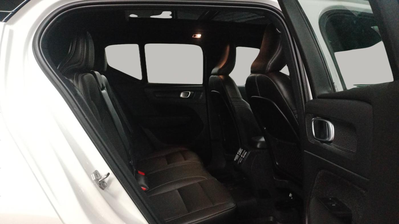 2021 Volvo XC 40 T4 R Design, Petrol, Automatic, 23,000 km, Right Side Rear Door Cabin