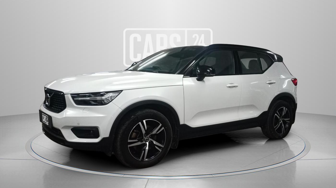 2021 Volvo XC 40 T4 R Design, Petrol, Automatic, 23,000 km, Left Front Diagonal
