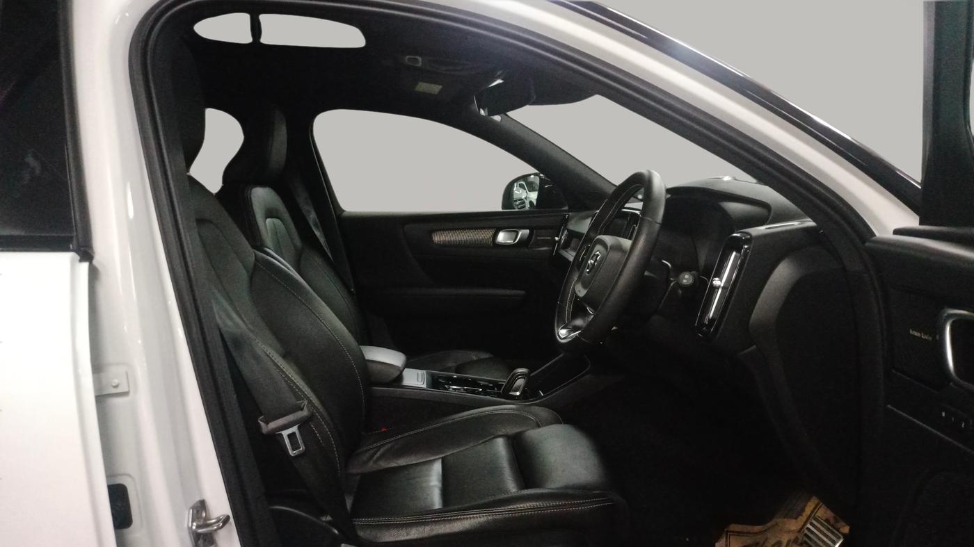 2021 Volvo XC 40 T4 R Design, Petrol, Automatic, 23,000 km, Right Side Front Door Cabin