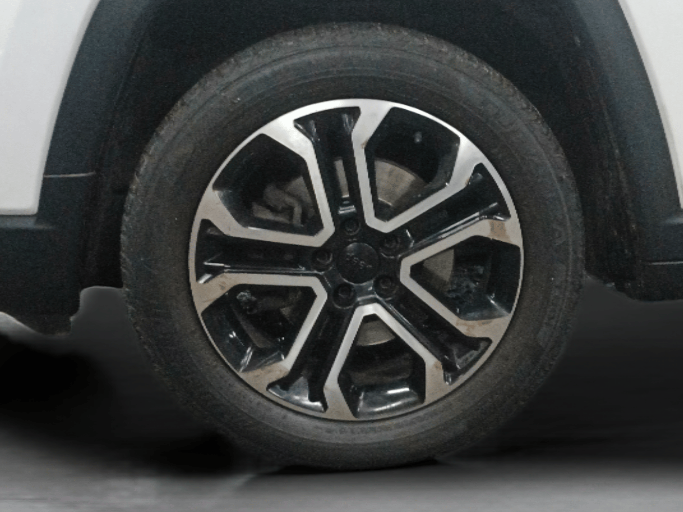 2021 Jeep Compass LIMITED (O) 1.4 PETROL DCT, Petrol, Automatic, 30,900 km, Left Front Wheel