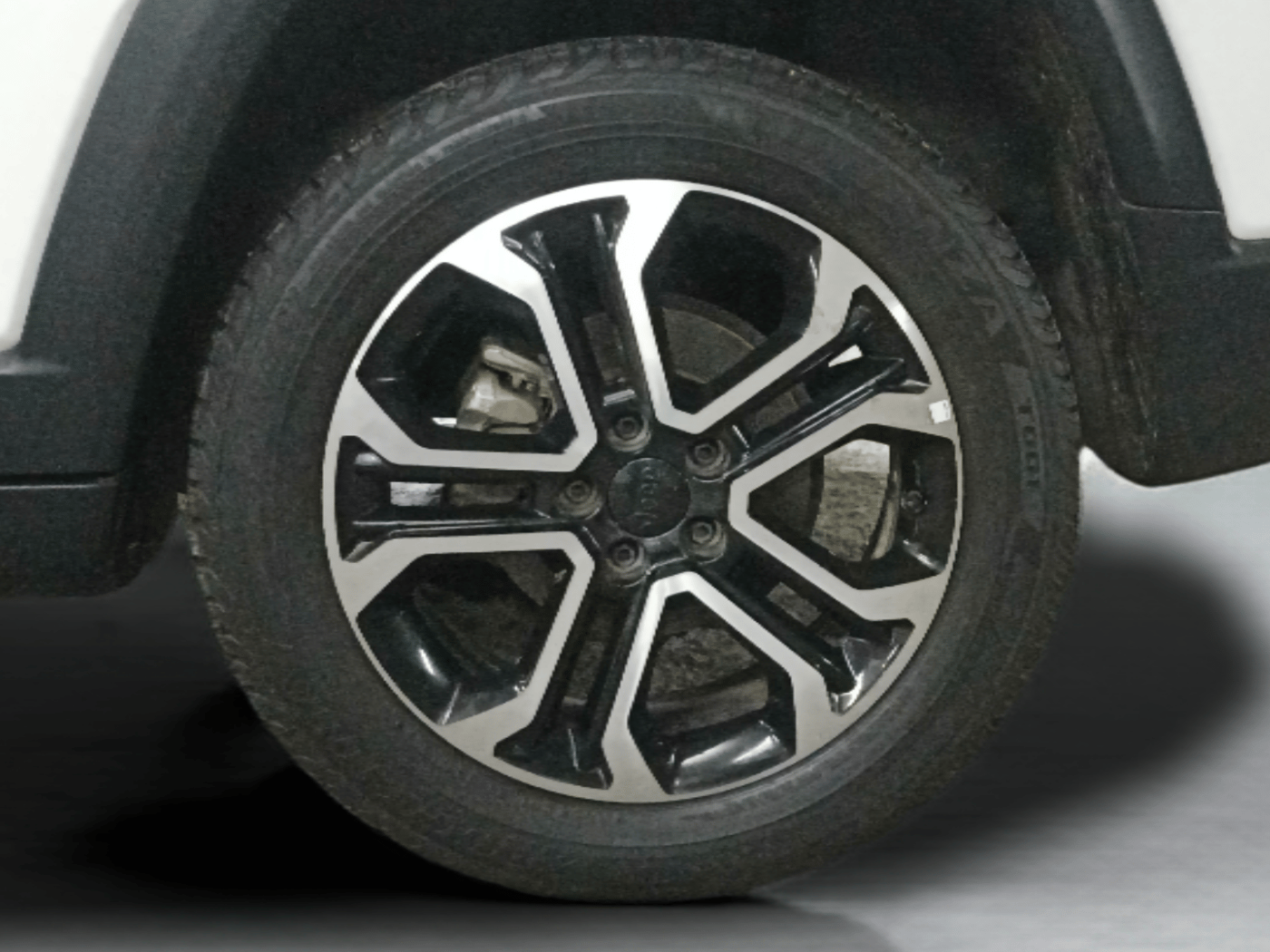 2021 Jeep Compass LIMITED (O) 1.4 PETROL DCT, Petrol, Automatic, 30,900 km, Left Rear Wheel