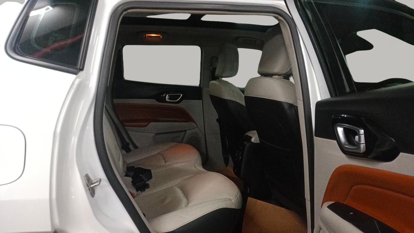 2021 Jeep Compass LIMITED (O) 1.4 PETROL DCT, Petrol, Automatic, 30,900 km, Right Side Rear Door Cabin