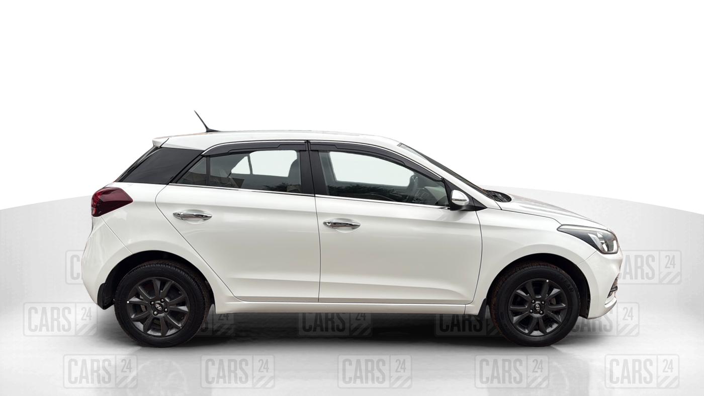 2018 Hyundai Elite i20 ASTA 1.2, Petrol, Manual, 68,100 km, Right Side View