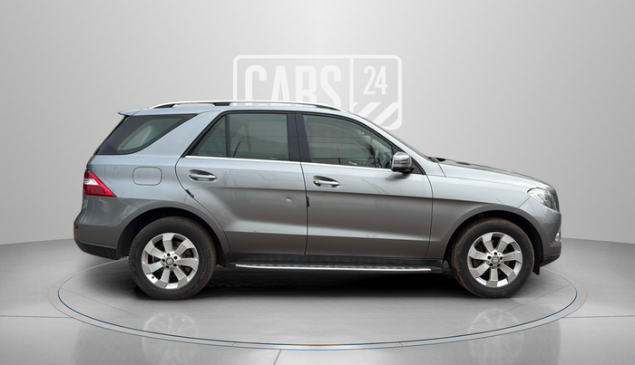 2015 Mercedes Benz M Class ML 250 CDI, Diesel, Automatic, 93,409 km, Right Side View