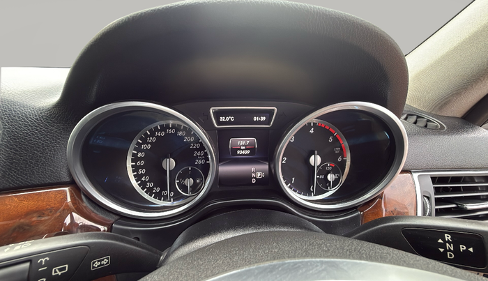 2015 Mercedes Benz M Class ML 250 CDI, Diesel, Automatic, 93,409 km, Odometer Image