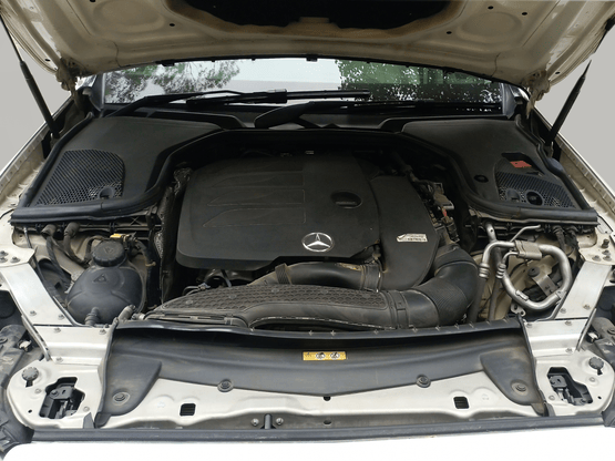 2019 Mercedes Benz E Class E 200 AVANTGARDE, Petrol, Automatic, 40,000 km, Open Bonnet