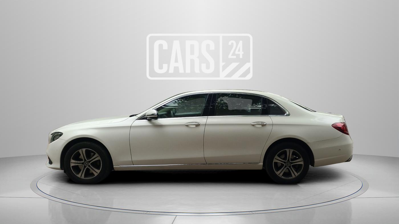 2019 Mercedes Benz E Class E 200 AVANTGARDE, Petrol, Automatic, 40,000 km, Left Side