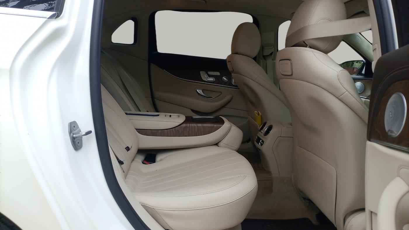 2019 Mercedes Benz E Class E 200 AVANTGARDE, Petrol, Automatic, 40,000 km, Right Side Rear Door Cabin