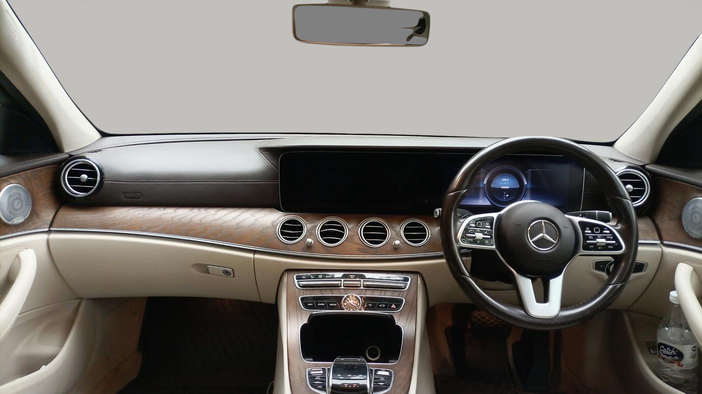 2019 Mercedes Benz E Class E 200 AVANTGARDE, Petrol, Automatic, 40,000 km, Dashboard