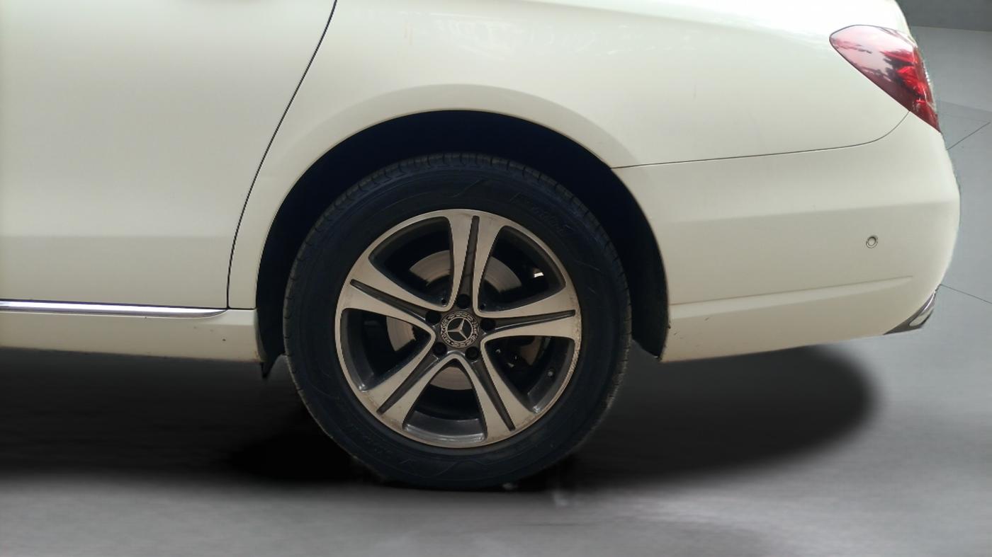 2019 Mercedes Benz E Class E 200 AVANTGARDE, Petrol, Automatic, 40,000 km, Left Rear Wheel