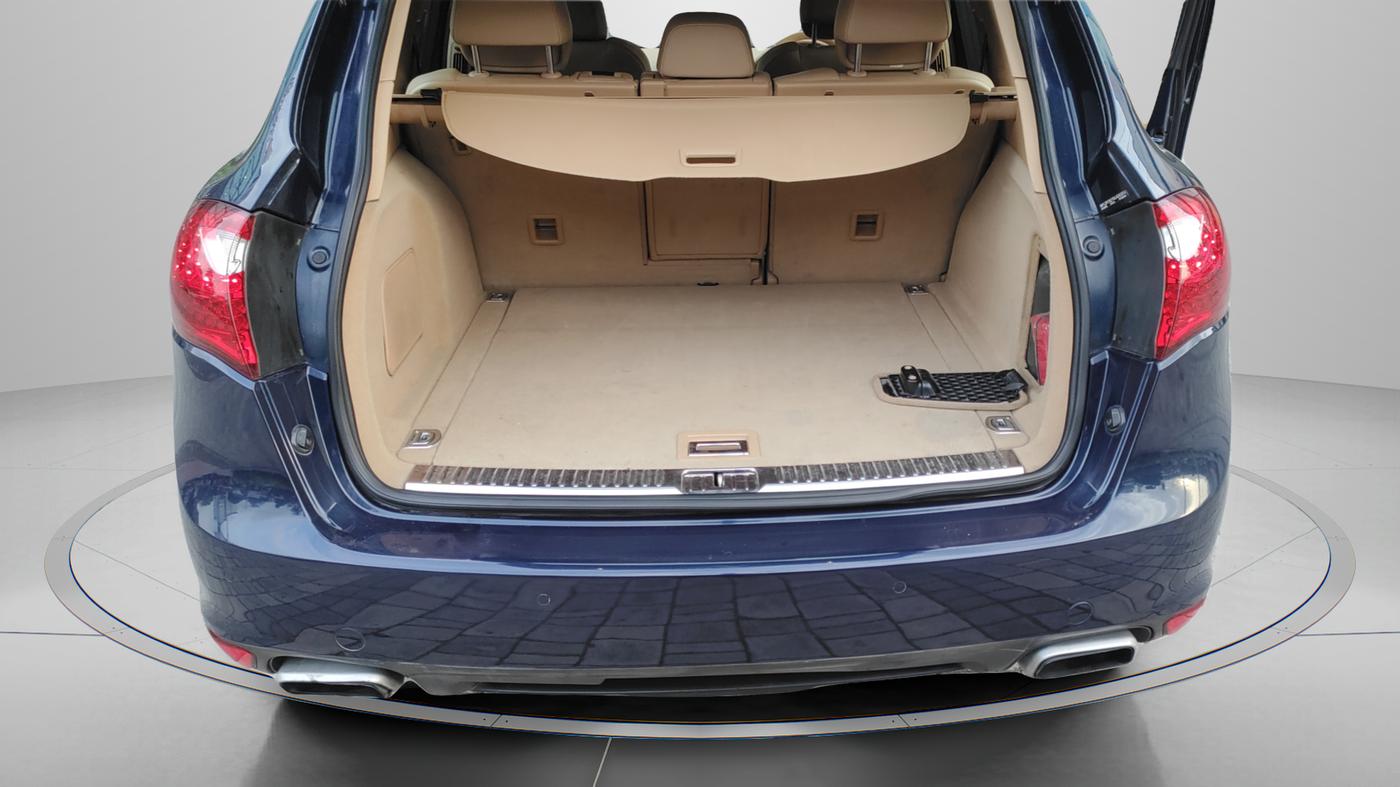 2012 Porsche Cayenne DIESEL, Diesel, Automatic, 81,163 km, Boot Inside