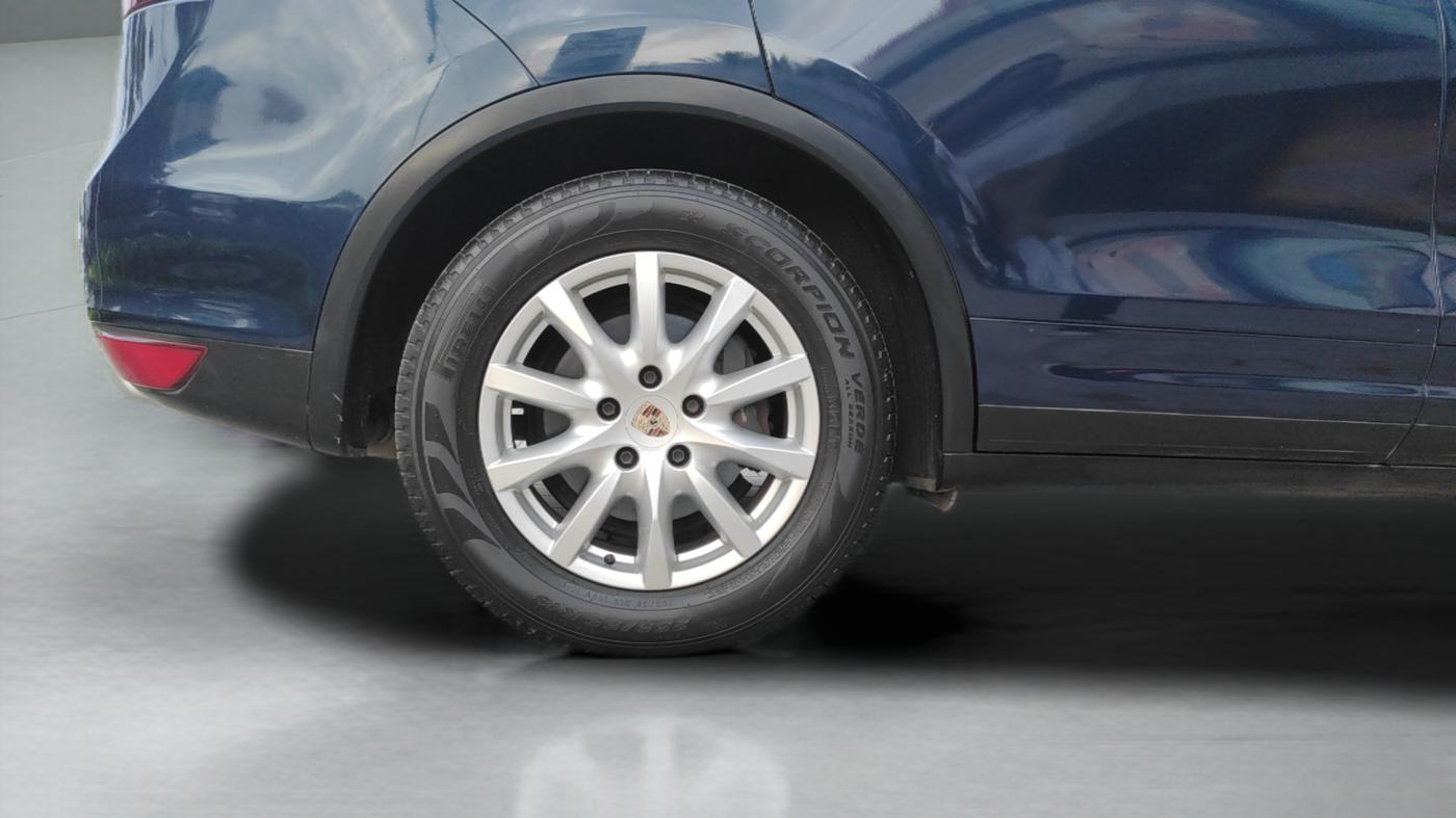 2012 Porsche Cayenne DIESEL, Diesel, Automatic, 81,163 km, Right Rear Wheel