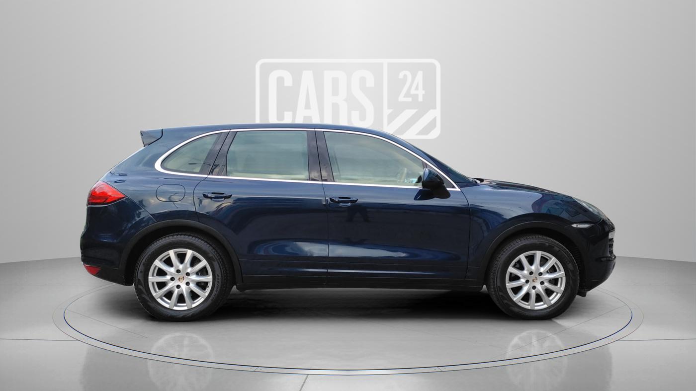 2012 Porsche Cayenne DIESEL, Diesel, Automatic, 81,163 km, Right Side View