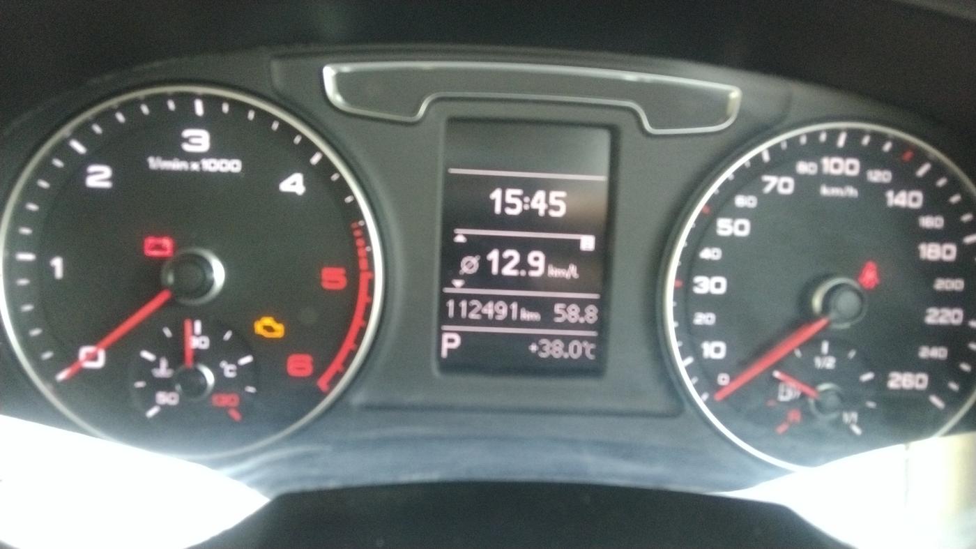 2015 Audi Q3 35 TDI Quattro, Diesel, Automatic, 1,12,490 km, Odometer Image