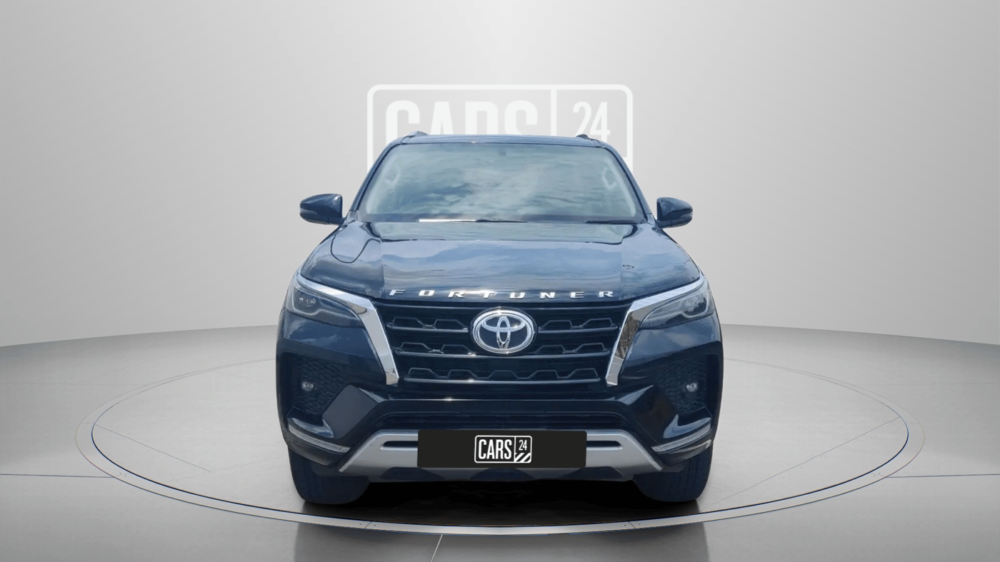 2022 Toyota Fortuner 4X2 MT 2.8 DIESEL, Diesel, Manual, 57,853 km, Front