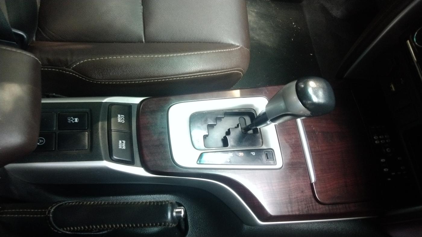 2018 Toyota Fortuner 2.8 4X2 AT, Diesel, Automatic, 1,25,892 km, Gear Lever