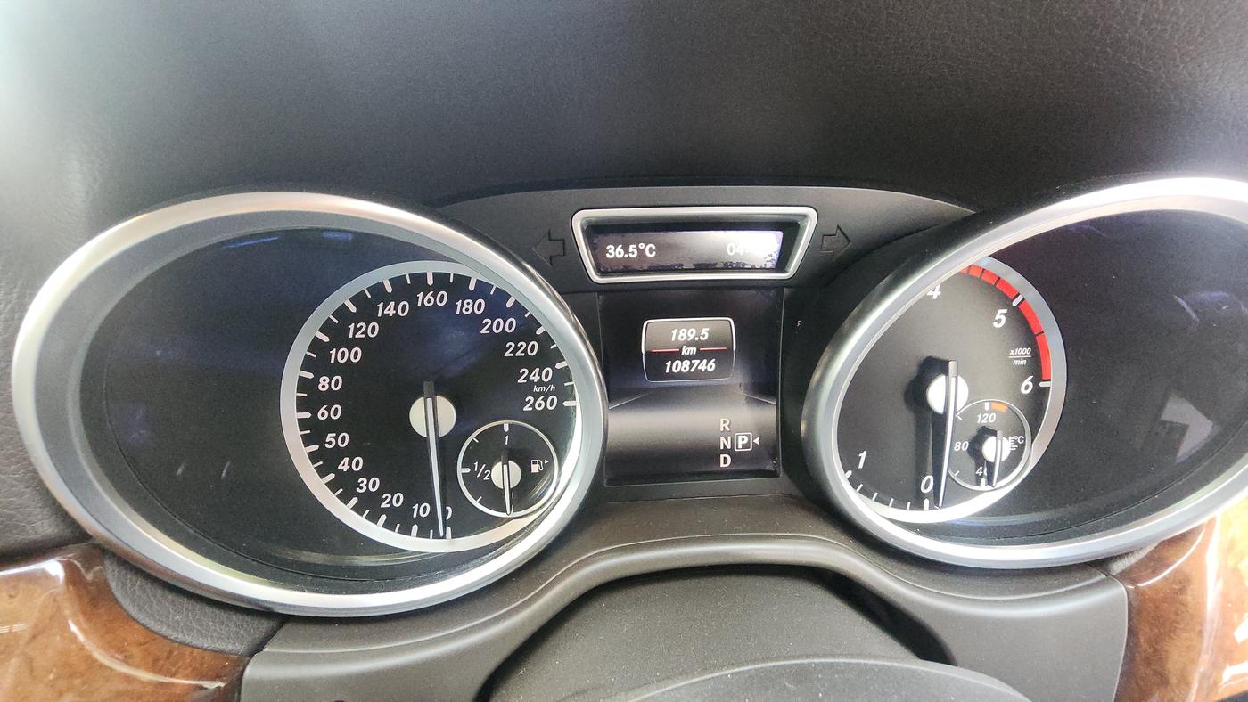 2015 Mercedes Benz Ml Class 250 CDI, Diesel, Automatic, 1,08,746 km, Odometer Image