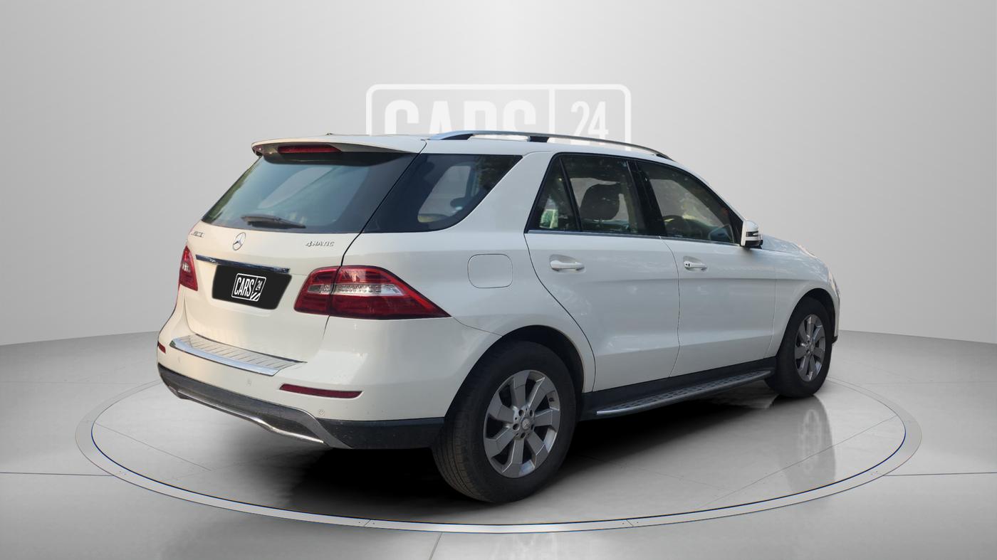 2015 Mercedes Benz Ml Class 250 CDI, Diesel, Automatic, 1,08,746 km, Right Back Diagonal