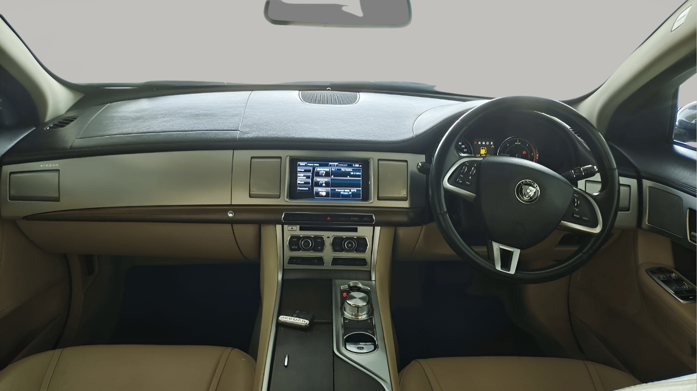 2014 Jaguar XF 2.2 DIESEL LUXURY, Diesel, Automatic, 47,000 km, Dashboard