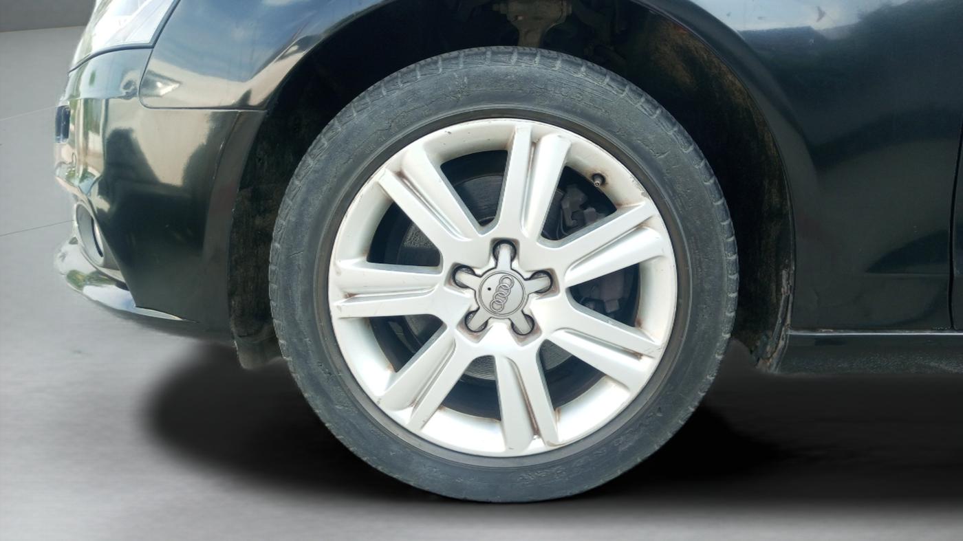 2010 Audi A4 1.8 TFSI MULTITRONIC, Petrol, Automatic, 48,361 km, Left Front Wheel