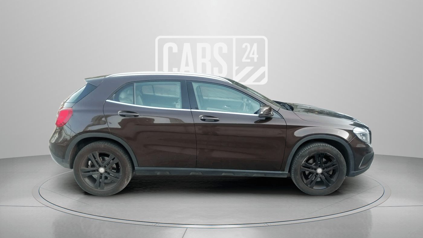 2016 Mercedes Benz GLA Class 200 CGI SPOTRS, Petrol, Automatic, 67,635 km, Right Side View