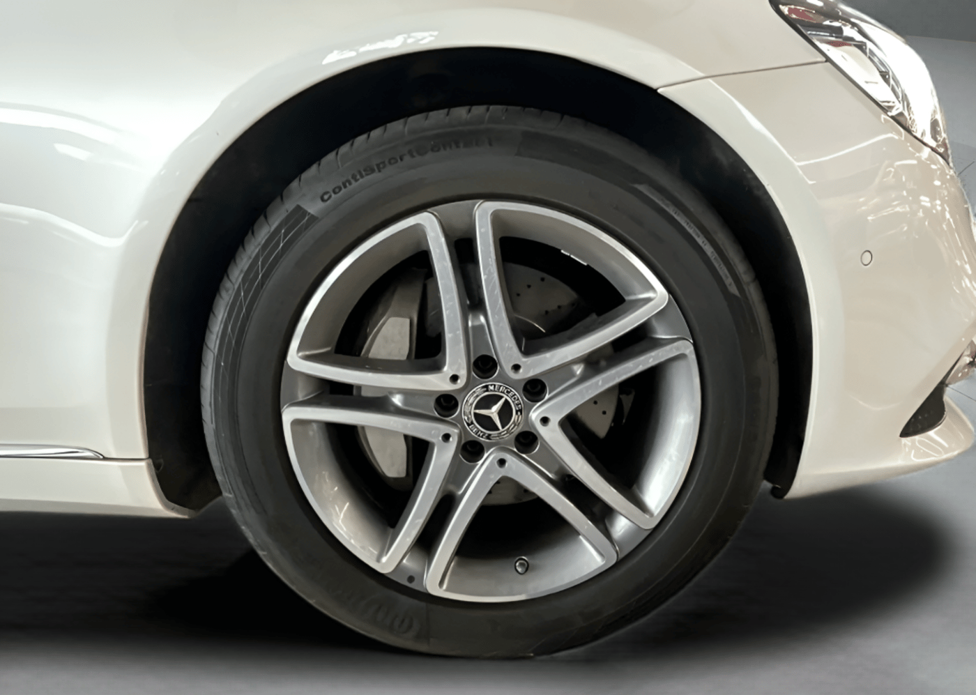 2020 Mercedes Benz S Class S350d, Diesel, Automatic, 24,832 km, Right Front Wheel