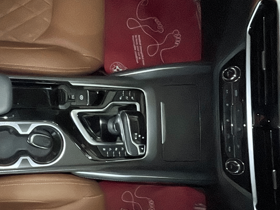 2023 MG GLOSTER SAVVY 7 STR 2.0 TWIN TURBO 4WD, Diesel, Automatic, 15,600 km, Gear Lever