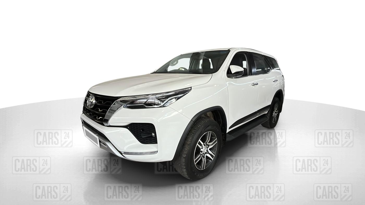 2024 Toyota Fortuner 4X2 AT 2.7 PETROL, Petrol, Automatic, 13,552 km, Left Front Diagonal