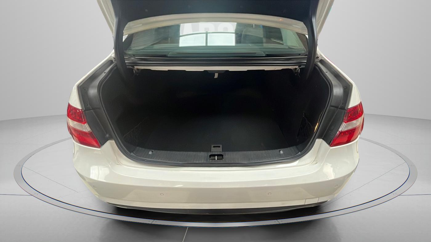 2012 Mercedes Benz E Class E 250 CDI Avantgarde, Diesel, Automatic, 60,022 km, Boot Inside