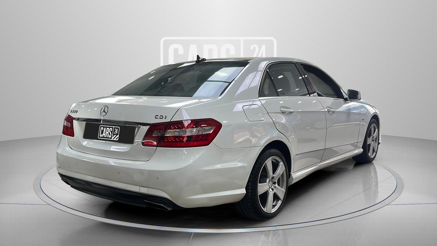 2012 Mercedes Benz E Class E 250 CDI Avantgarde, Diesel, Automatic, 60,022 km, Right Back Diagonal