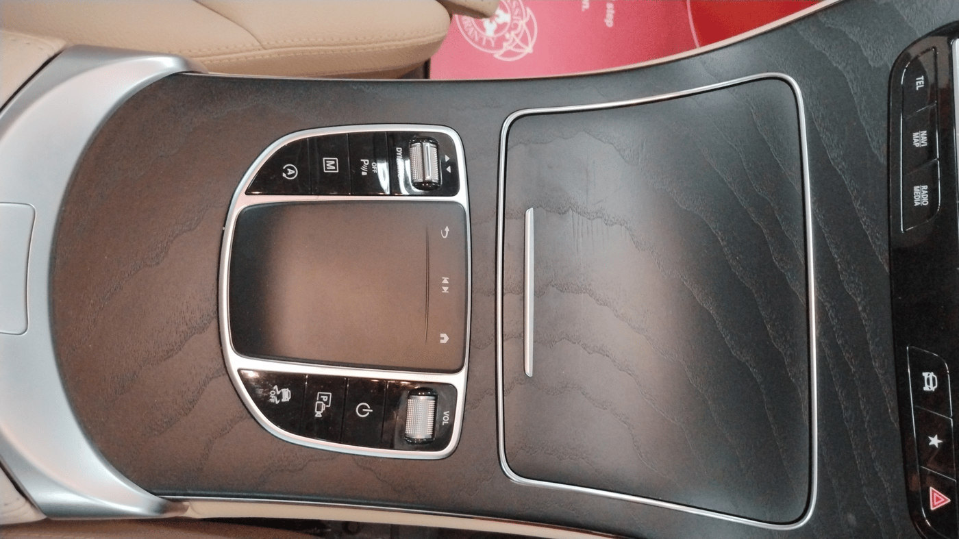 2022 Mercedes Benz GLC CLASS 200 PROGASSIVE, Petrol, Automatic, 39,135 km, Gear Lever
