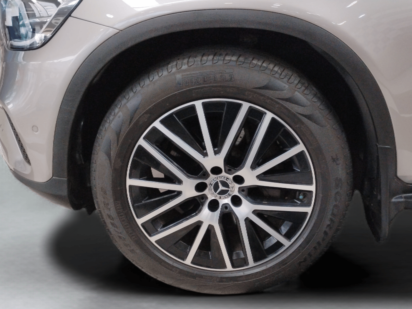 2019 Mercedes Benz GLC CLASS 220 D 4 MATIC, Diesel, Automatic, 87,604 km, Left Front Wheel