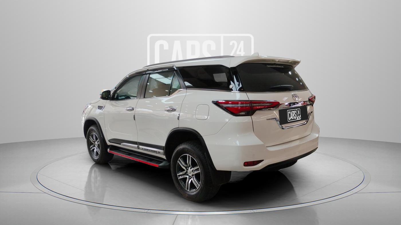2023 Toyota Fortuner 4X2 AT 2.7 PETROL, Petrol, Automatic, 5,051 km, Left Back Diagonal