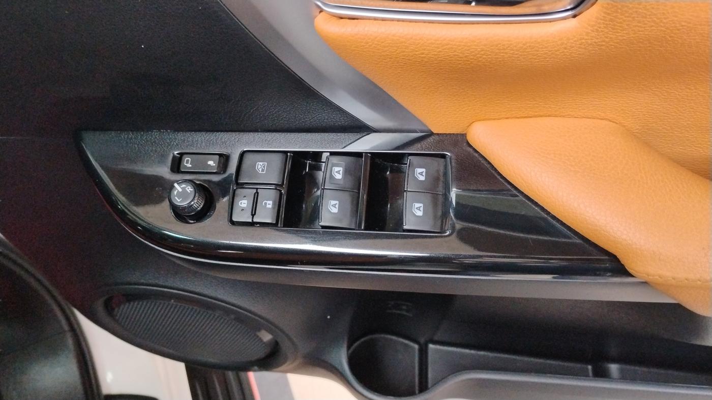 2023 Toyota Fortuner 4X2 AT 2.7 PETROL, Petrol, Automatic, 5,051 km, Driver Side Door Panel Controls