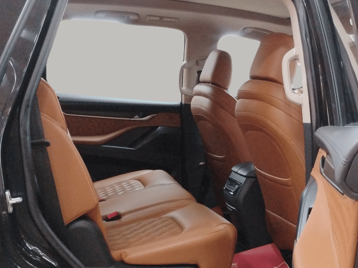 2022 MG GLOSTER SHARP 7 STR 2.0 TWIN TURBO 4WD, Diesel, Automatic, 23,485 km, Right Side Rear Door Cabin