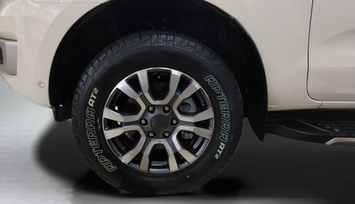 2021 Ford Endeavour TITANIUM PLUS 2.2 4X2 AT SUNROOF, Diesel, Automatic, 64,992 km, Left Front Wheel