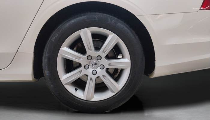 2019 Volvo S90 D4 INSCRIPTION , Diesel, Automatic, 25,352 km, Left Rear Wheel