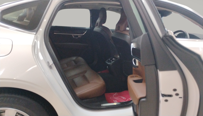 2019 Volvo S90 D4 INSCRIPTION , Diesel, Automatic, 25,352 km, Right Side Rear Door Cabin