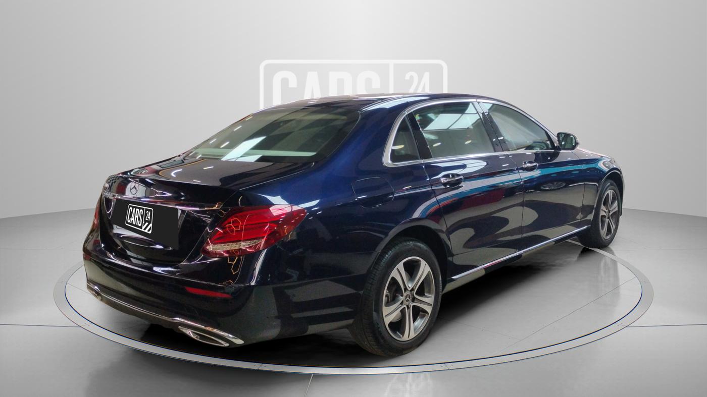 2020 Mercedes Benz E Class EXCLUSIVE 220 D, Diesel, Automatic, 35,928 km, Right Back Diagonal