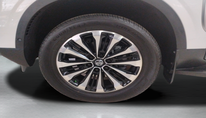 2023 MG GLOSTER SAVVY 6 STR 2.0 TWIN TURBO 4WD, Diesel, Automatic, 8,082 km, Left Front Wheel