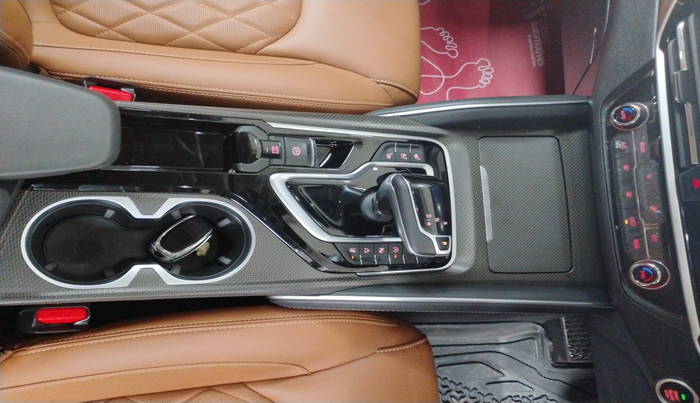 2023 MG GLOSTER SAVVY 6 STR 2.0 TWIN TURBO 4WD, Diesel, Automatic, 8,082 km, Gear Lever