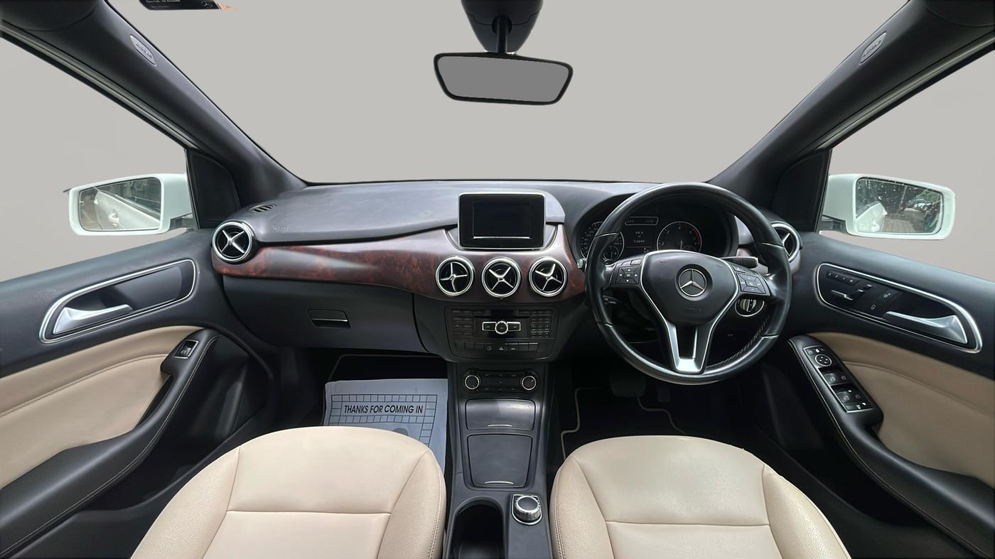 2014 Mercedes Benz B Class B180 CDI STYLE, Diesel, Automatic, 53,890 km, Dashboard