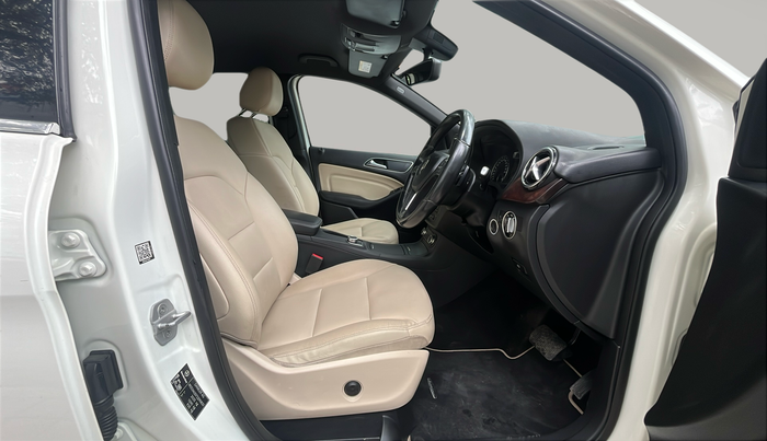 2014 Mercedes Benz B Class B180 CDI STYLE, Diesel, Automatic, 53,890 km, Right Side Front Door Cabin