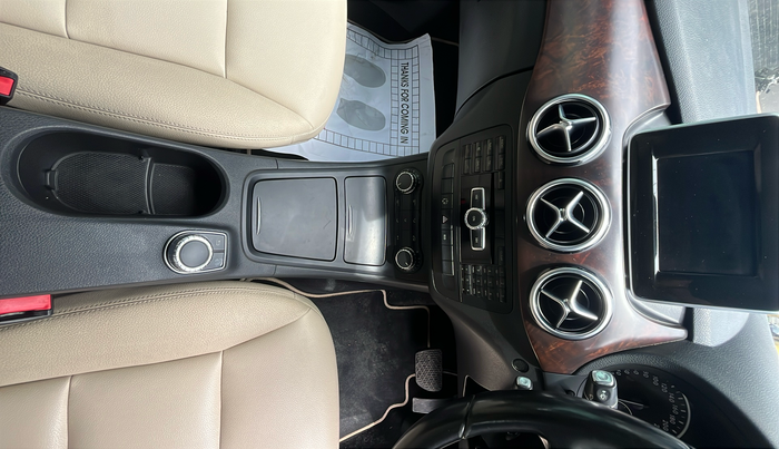 2014 Mercedes Benz B Class B180 CDI STYLE, Diesel, Automatic, 53,890 km, Gear Lever