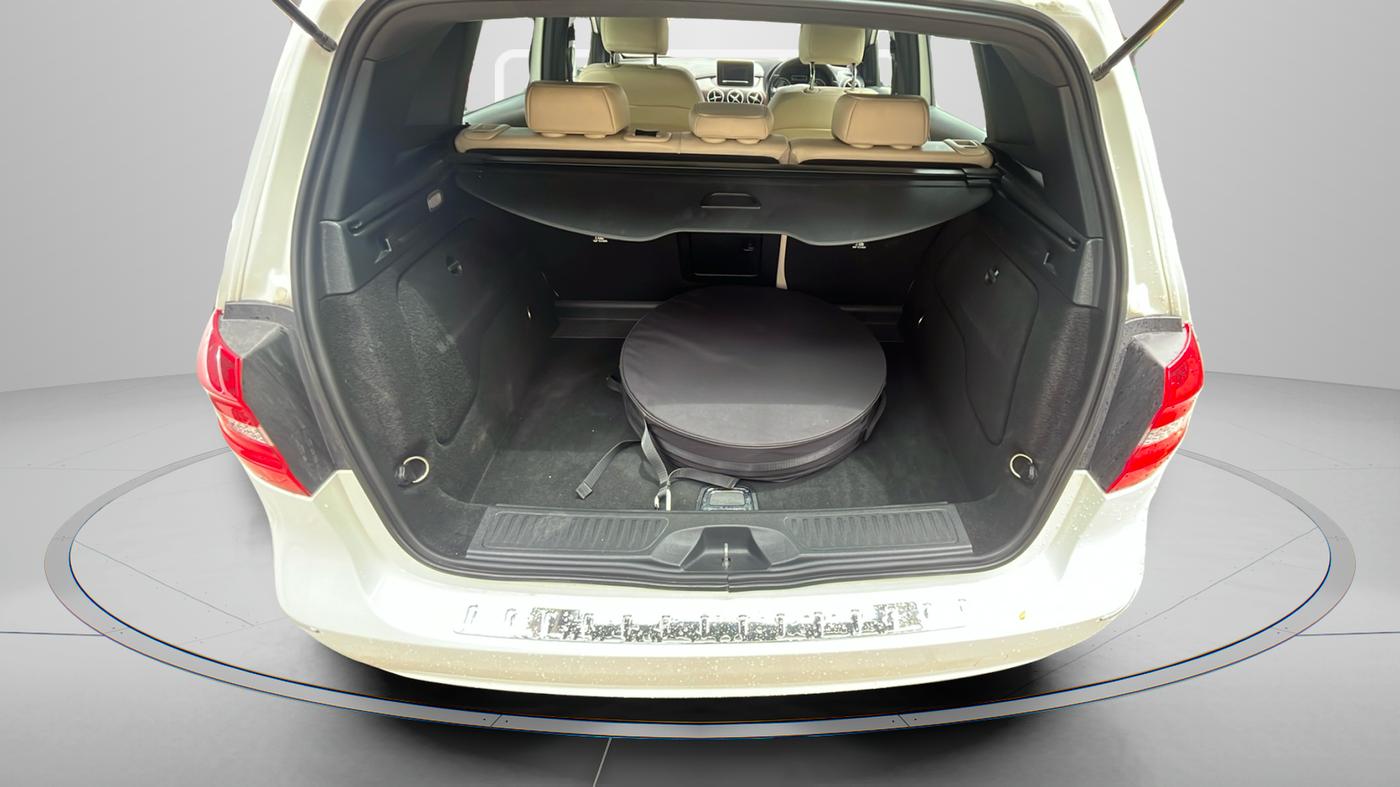 2014 Mercedes Benz B Class B180 CDI STYLE, Diesel, Automatic, 53,890 km, Boot Inside