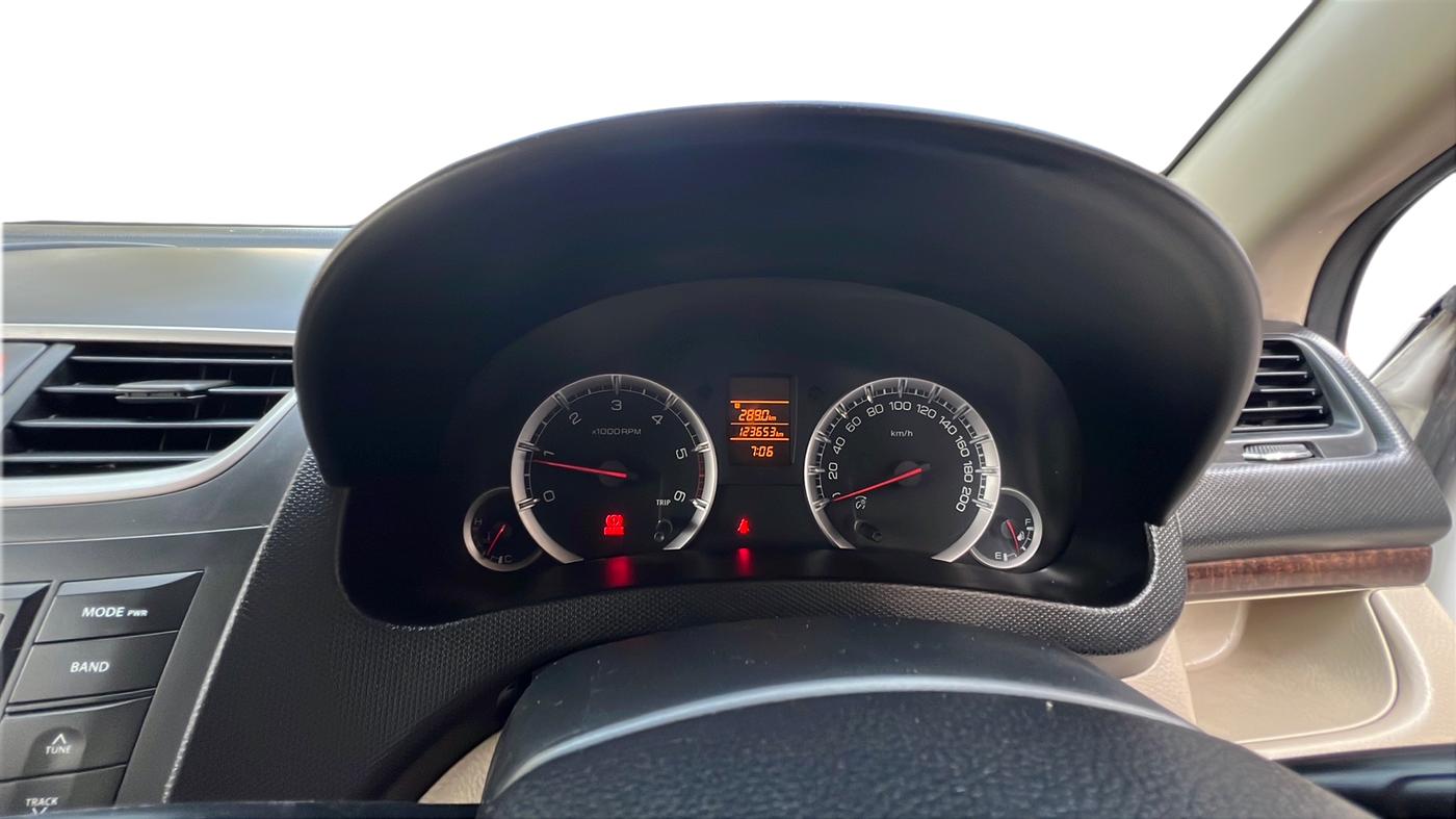 2012 Maruti Swift Dzire VDI, Diesel, Manual, 1,23,600 km, Odometer Image