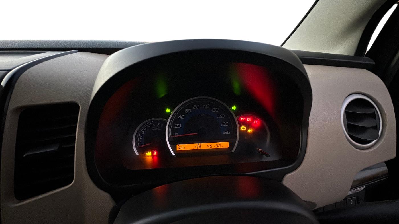 2018 Maruti Wagon R 1.0 VXI (O) AMT, Petrol, Automatic, 46,500 km, Odometer Image