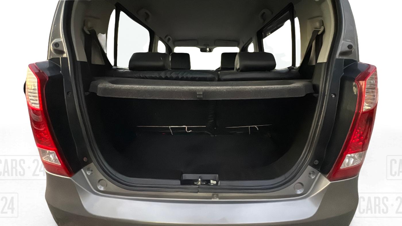 2018 Maruti Wagon R 1.0 VXI (O) AMT, Petrol, Automatic, 46,500 km, Boot Inside